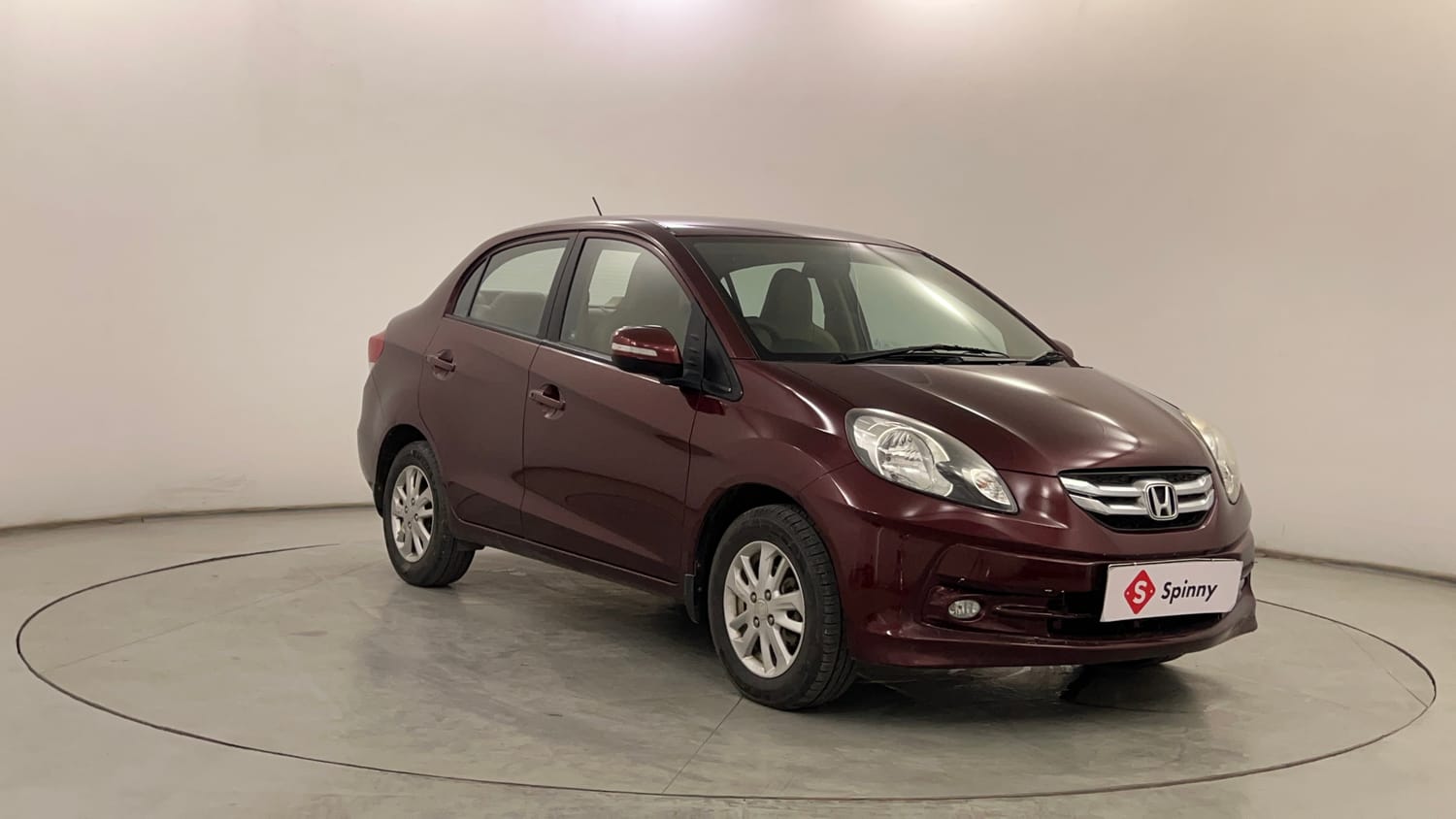 Used 2014 Honda Amaze 1.5 VX i-DTEC Diesel Manual exterior RIGHT FRONT CORNER VIEW
