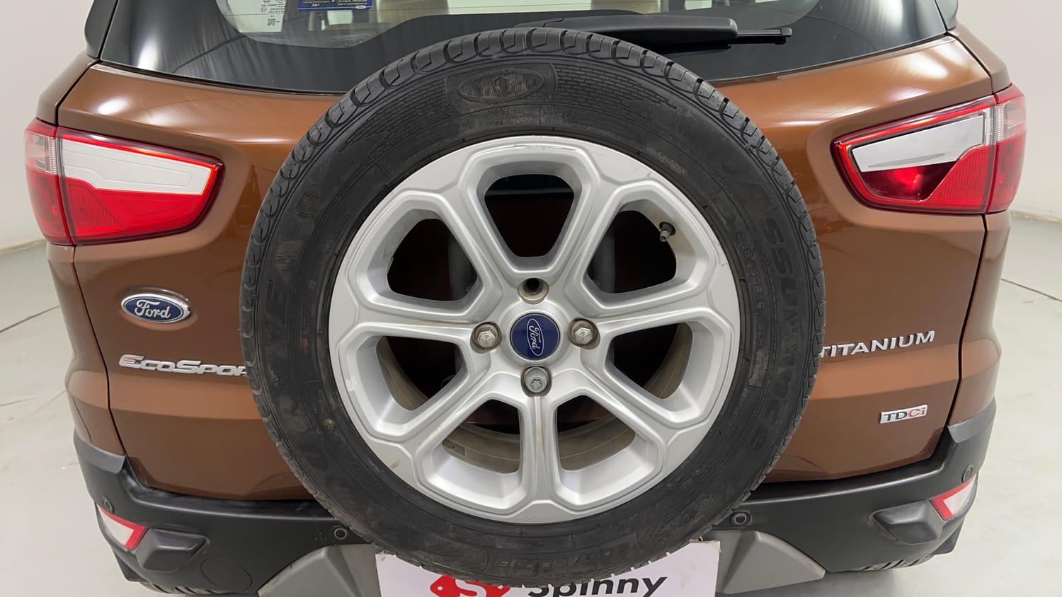 Used 2019 Ford EcoSport Titanium + 1.5L TDCi Diesel Manual tyres SPARE TYRE VIEW