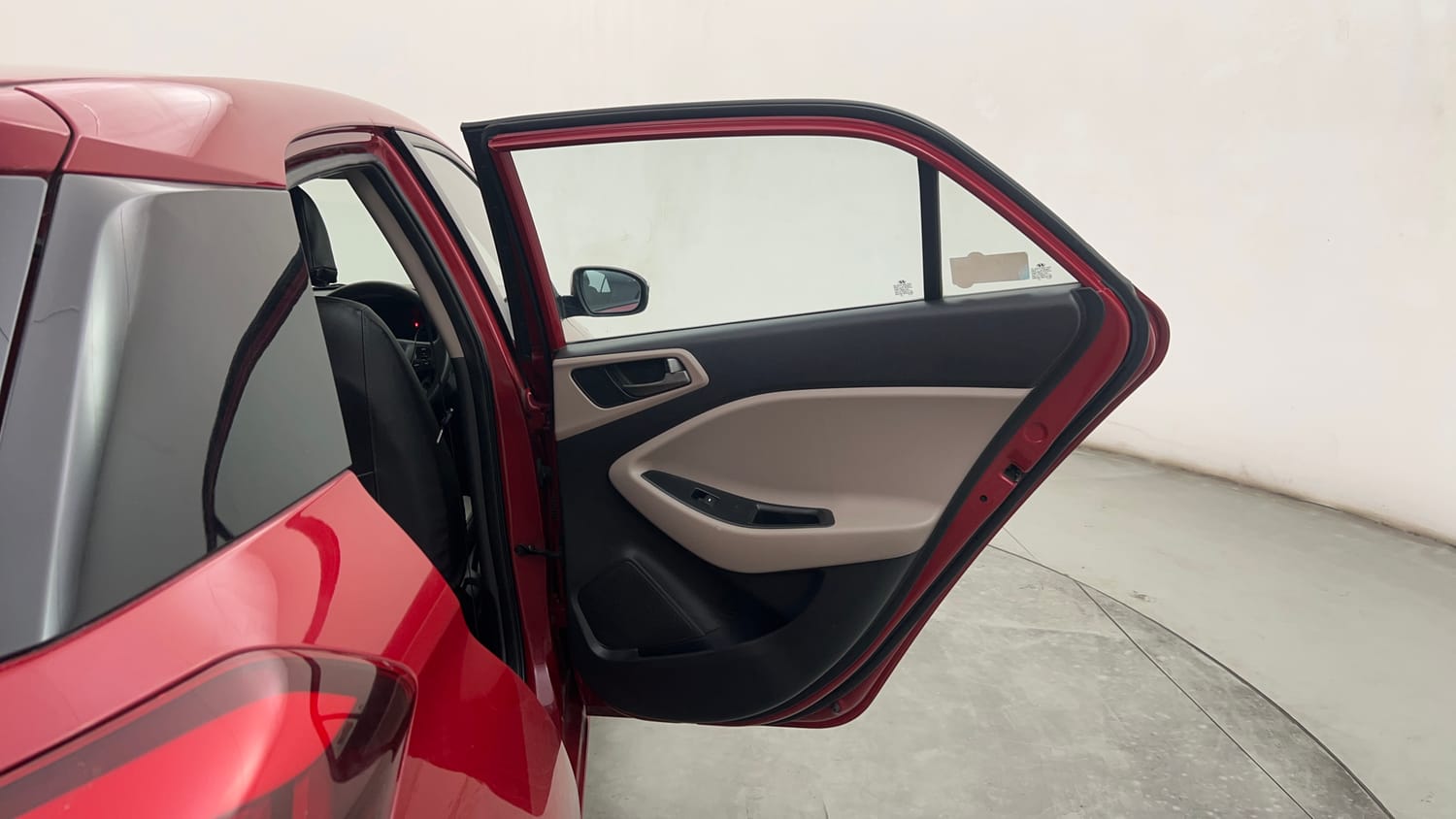 Used 2016 Hyundai Elite i20 Sportz 1.2 Petrol Manual interior RIGHT REAR DOOR OPEN VIEW