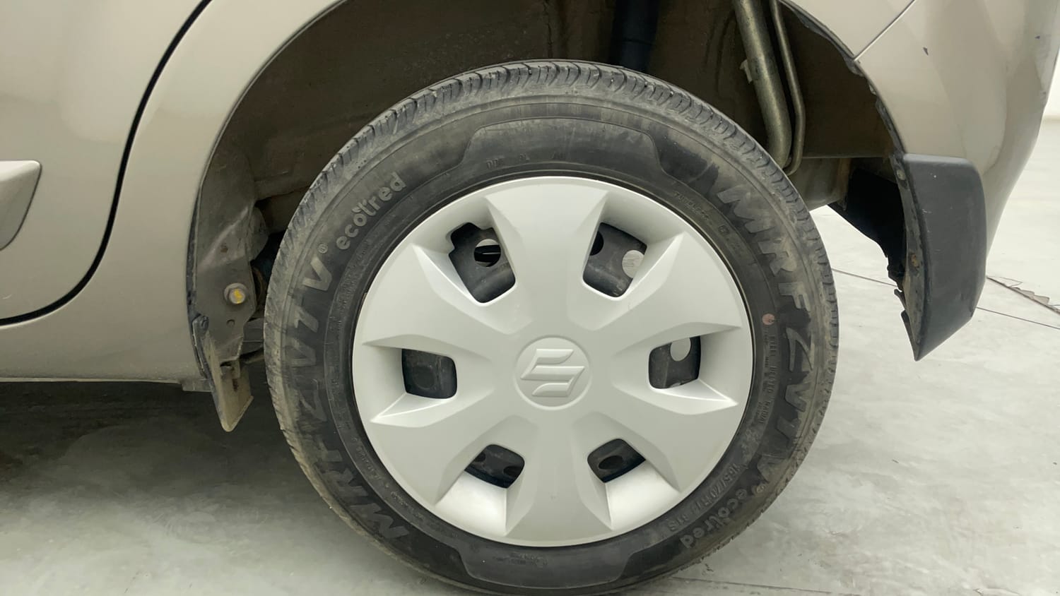 Used 2024 Maruti Suzuki Wagon R VXI 1.0 AGS Petrol Automatic tyres LEFT REAR TYRE RIM VIEW