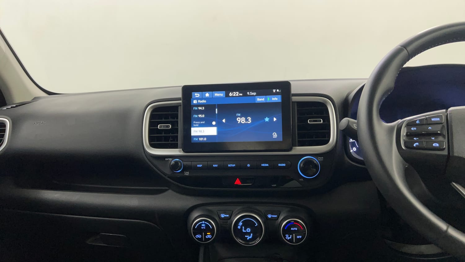 Used 2019 Hyundai Venue SX Plus 1.0 Turbo DCT Petrol Automatic interior MUSIC SYSTEM & AC CONTROL VIEW