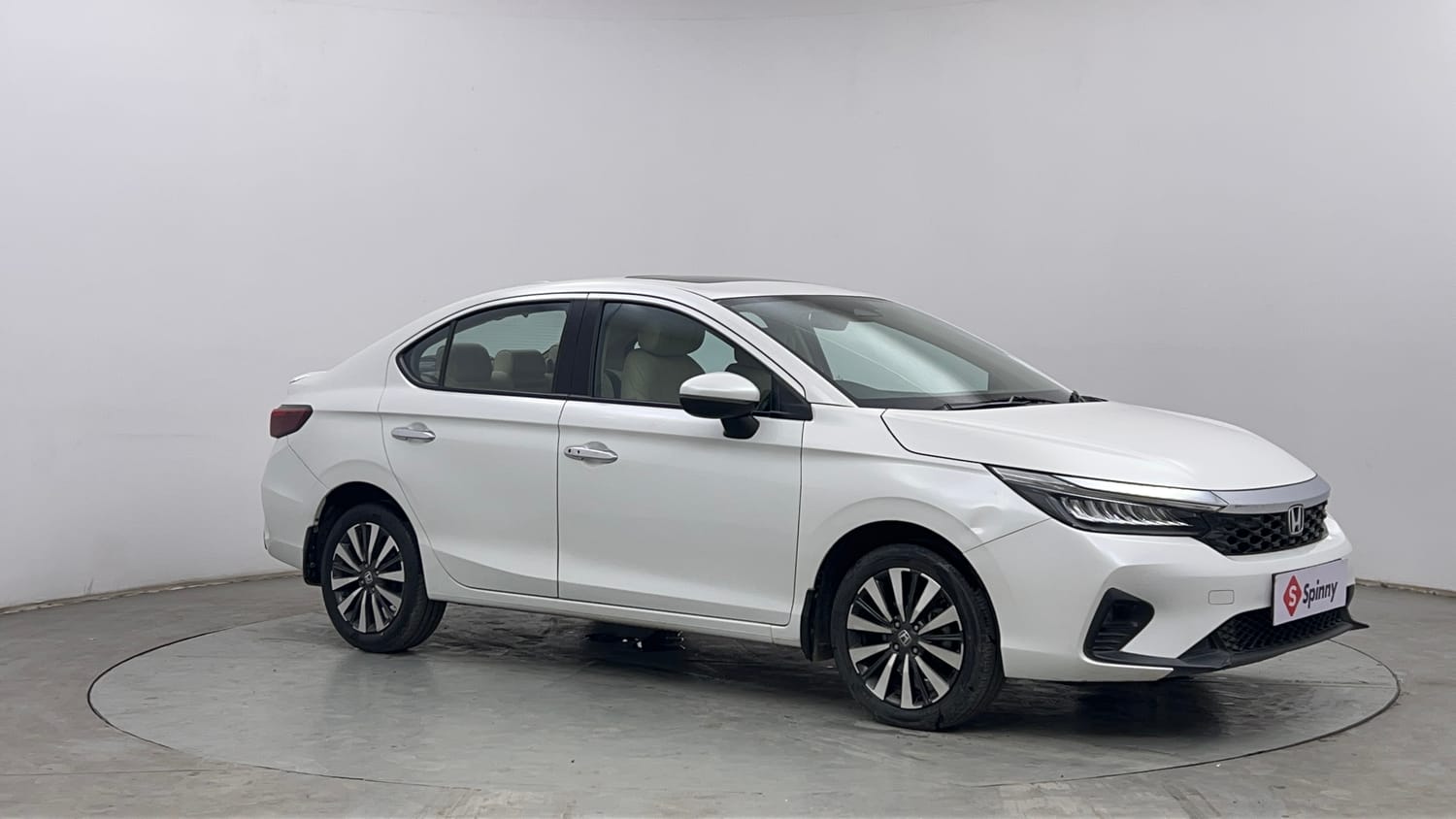 Used 2023 Honda City ZX Petrol CVT Petrol Automatic exterior RIGHT FRONT CORNER VIEW