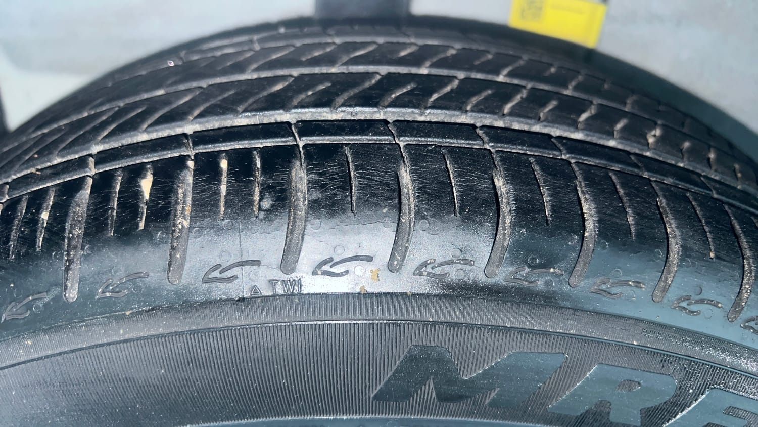 Used 2023 Hyundai Grand i10 Nios Sportz 1.2 Kappa VTVT Petrol Manual tyres RIGHT REAR TYRE TREAD VIEW