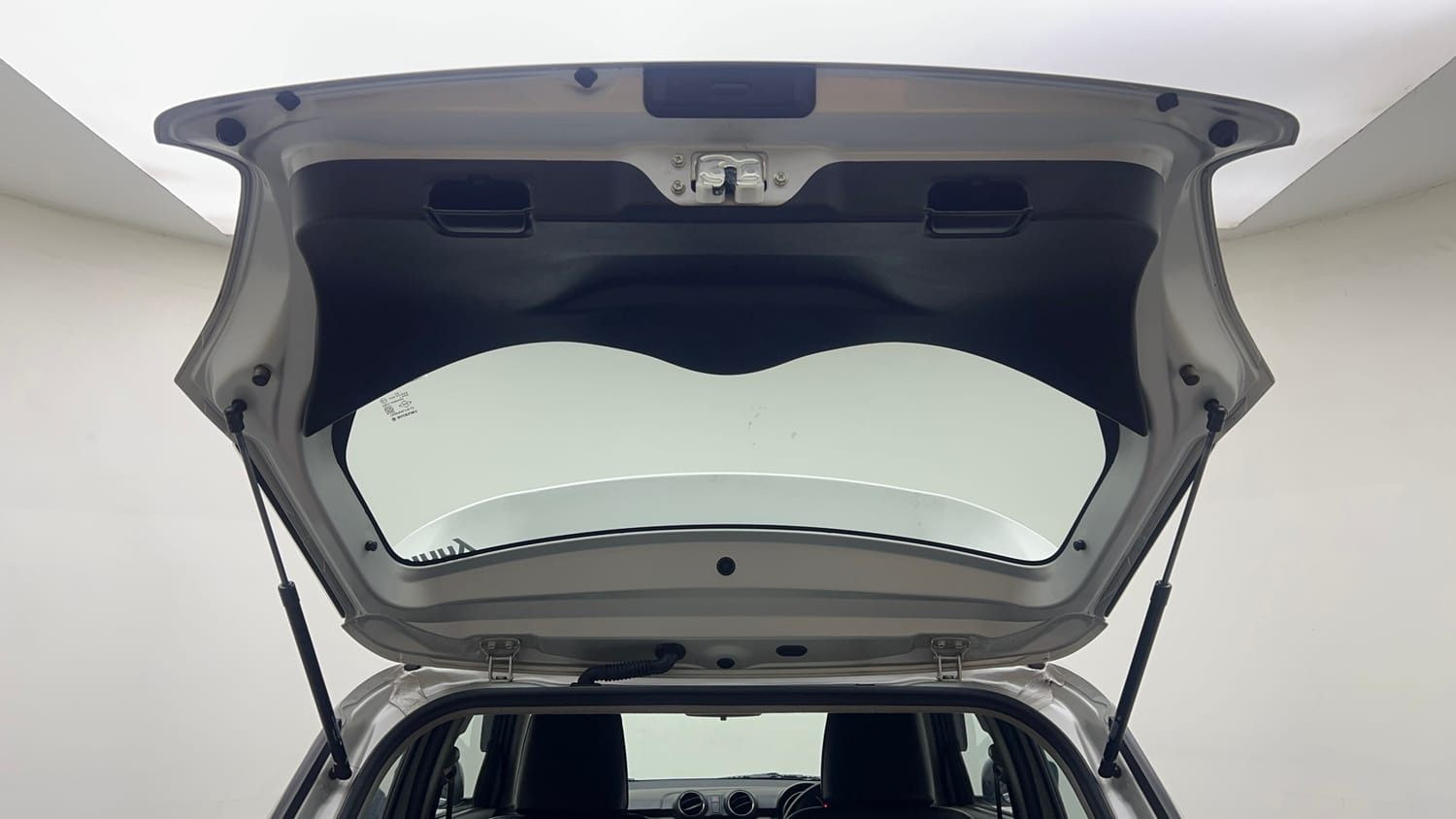 Used 2022 Maruti Suzuki Swift VXi Petrol Manual interior DICKY DOOR OPEN VIEW