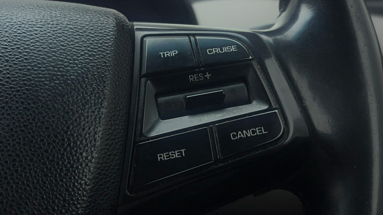 Used 2018 Hyundai Creta SX 1.6 AT Petrol Petrol Automatic top_features Cruise control