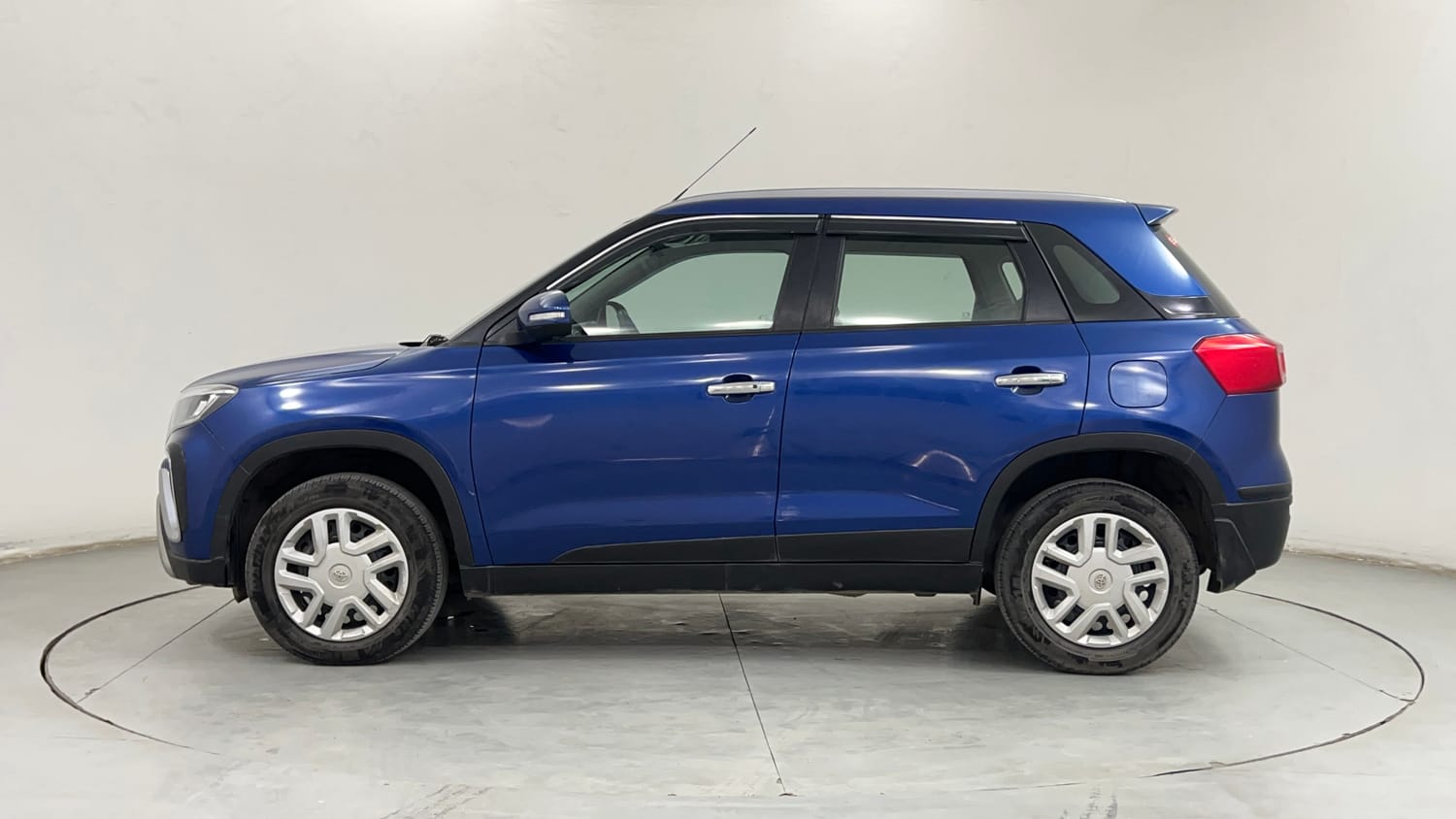 Used 2021 Toyota Urban Cruiser Mid Grade AT Petrol Automatic exterior LEFT SIDE VIEW