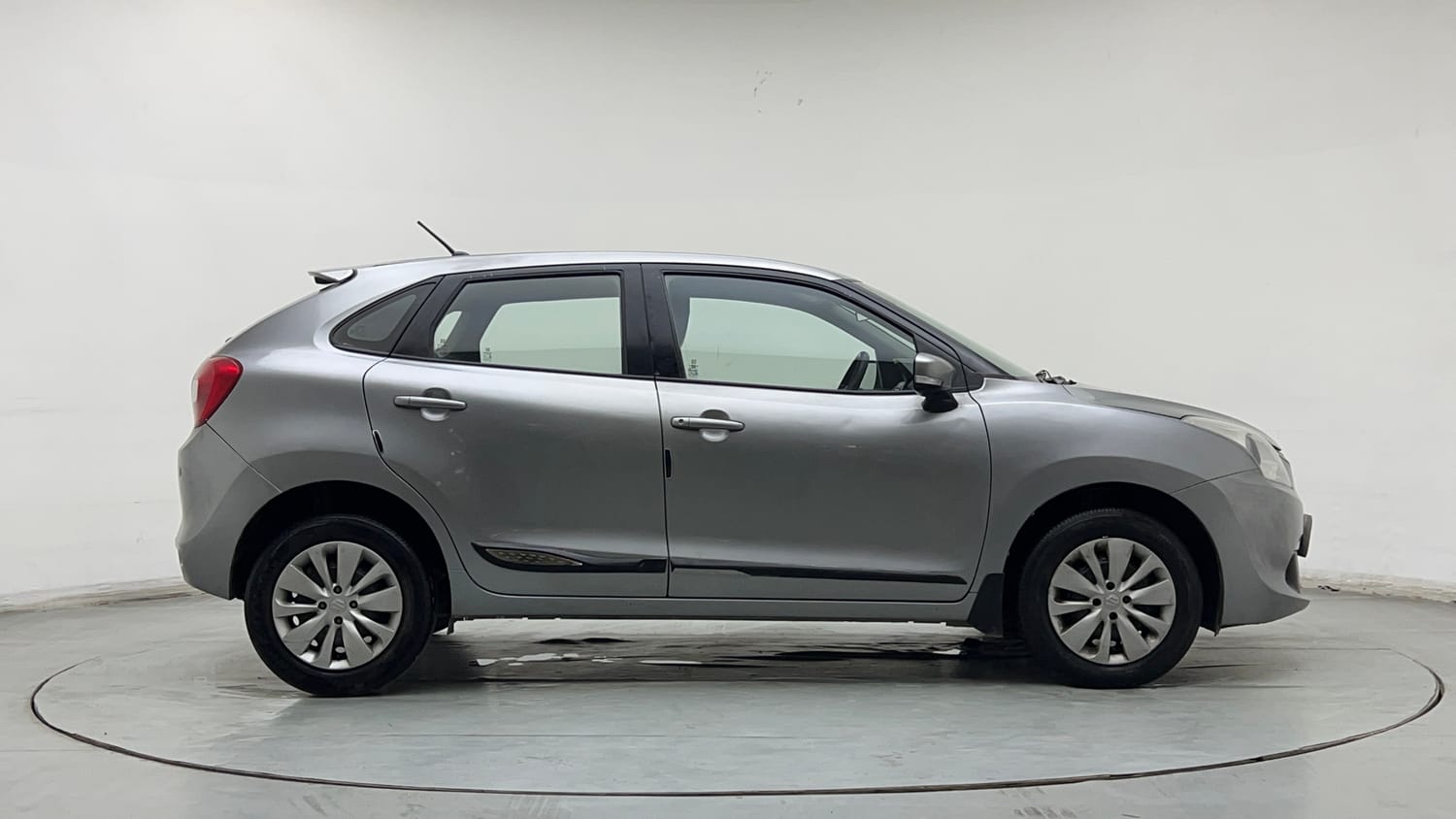 Used 2017 Maruti Suzuki Baleno Delta 1.2 Petrol Manual exterior RIGHT SIDE VIEW