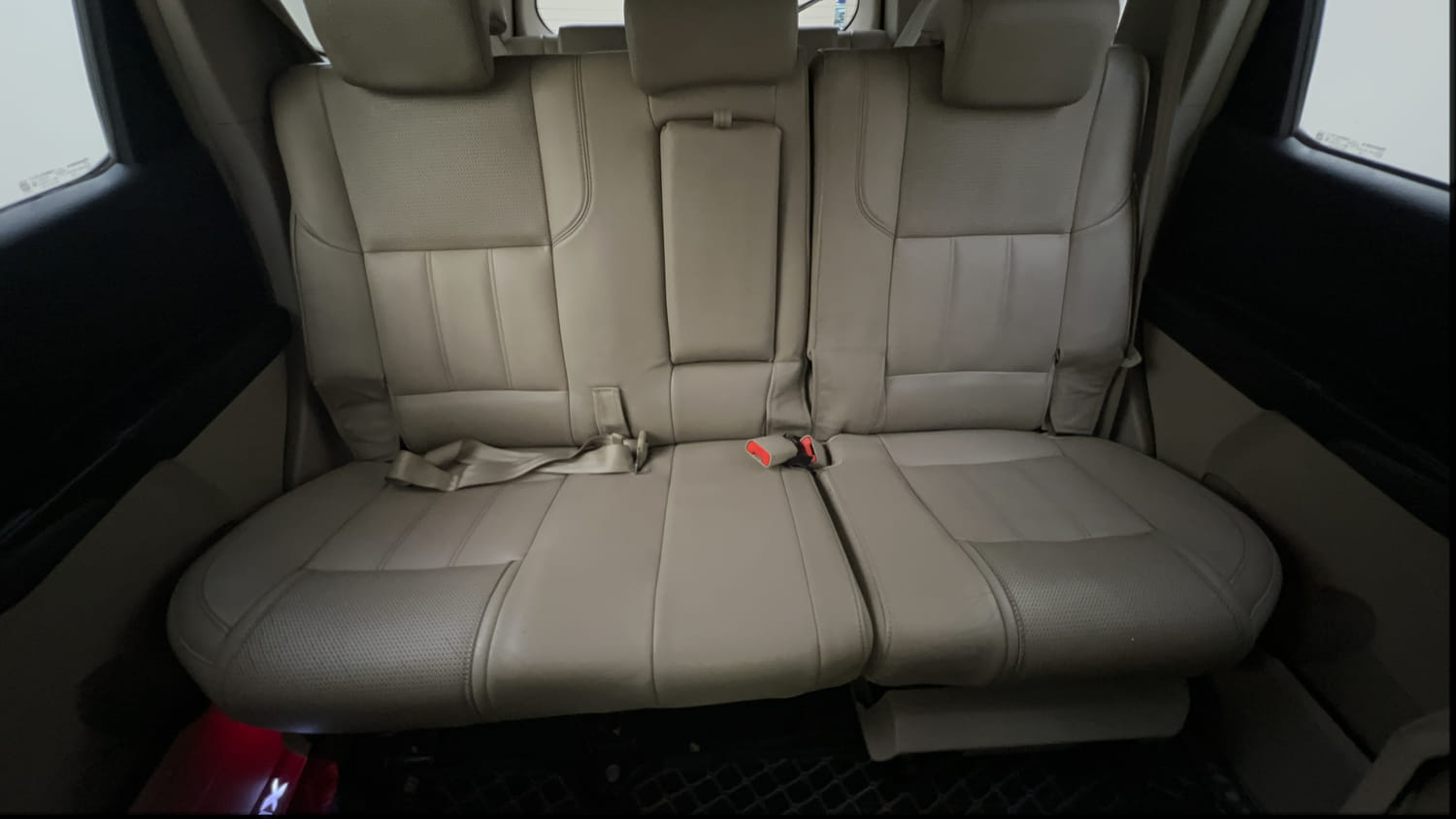 Used 2017 Mahindra XUV500 W10 AT Diesel Automatic interior REAR SEAT CONDITION VIEW