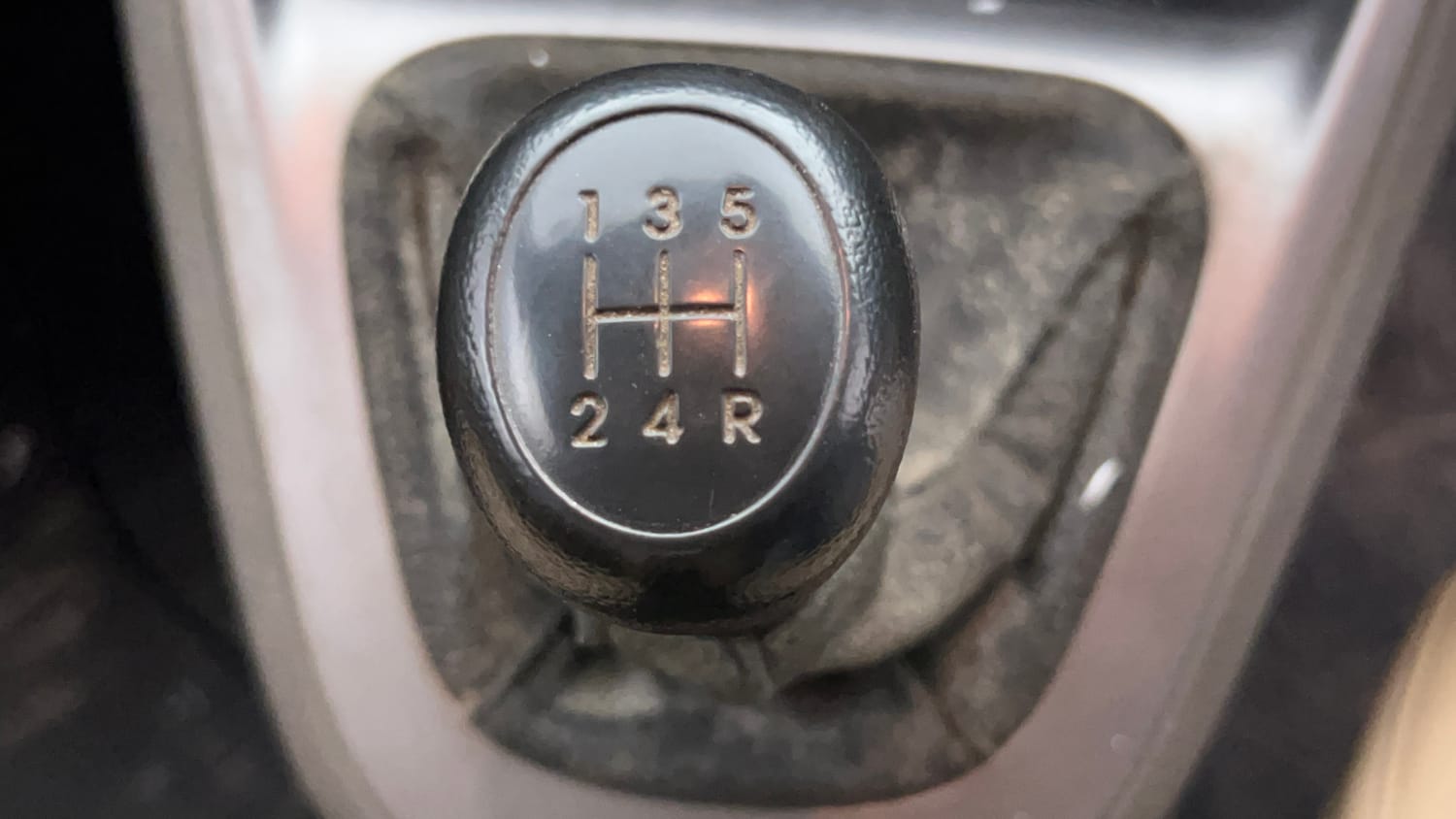 Used 2016 Hyundai i10 Sportz 1.1 iRDE2 Petrol Manual interior GEAR  KNOB VIEW