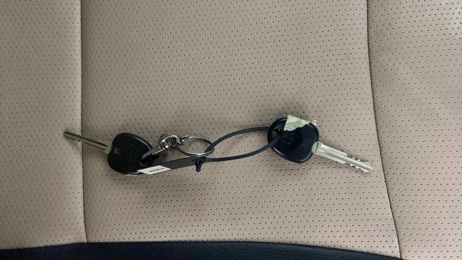 Used 2014 Hyundai Eon Era + Petrol Manual extra CAR KEY VIEW