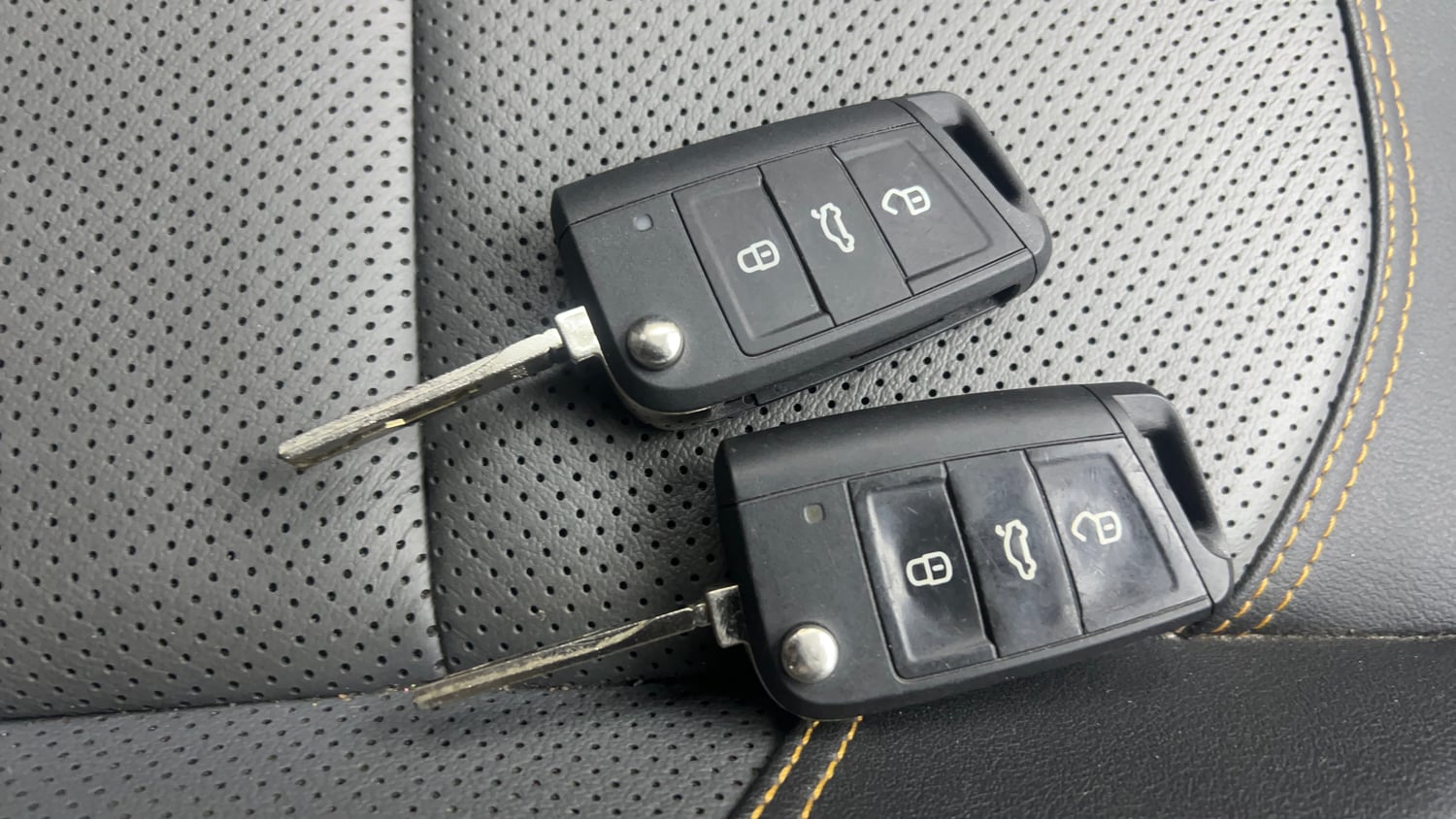 Used 2022 Skoda Kushaq Style 1.0L TSI AT Petrol Automatic extra CAR KEY VIEW
