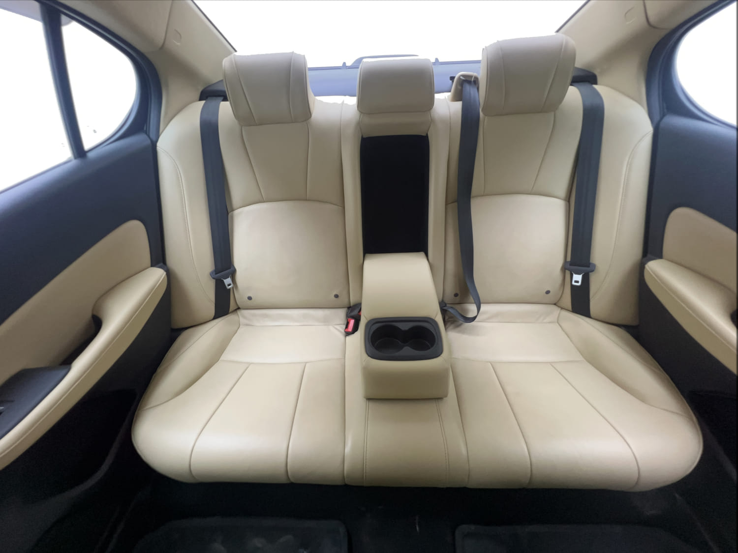 Used 2021 Honda City ZX CVT Petrol Petrol Automatic interior REAR SEAT CONDITION VIEW