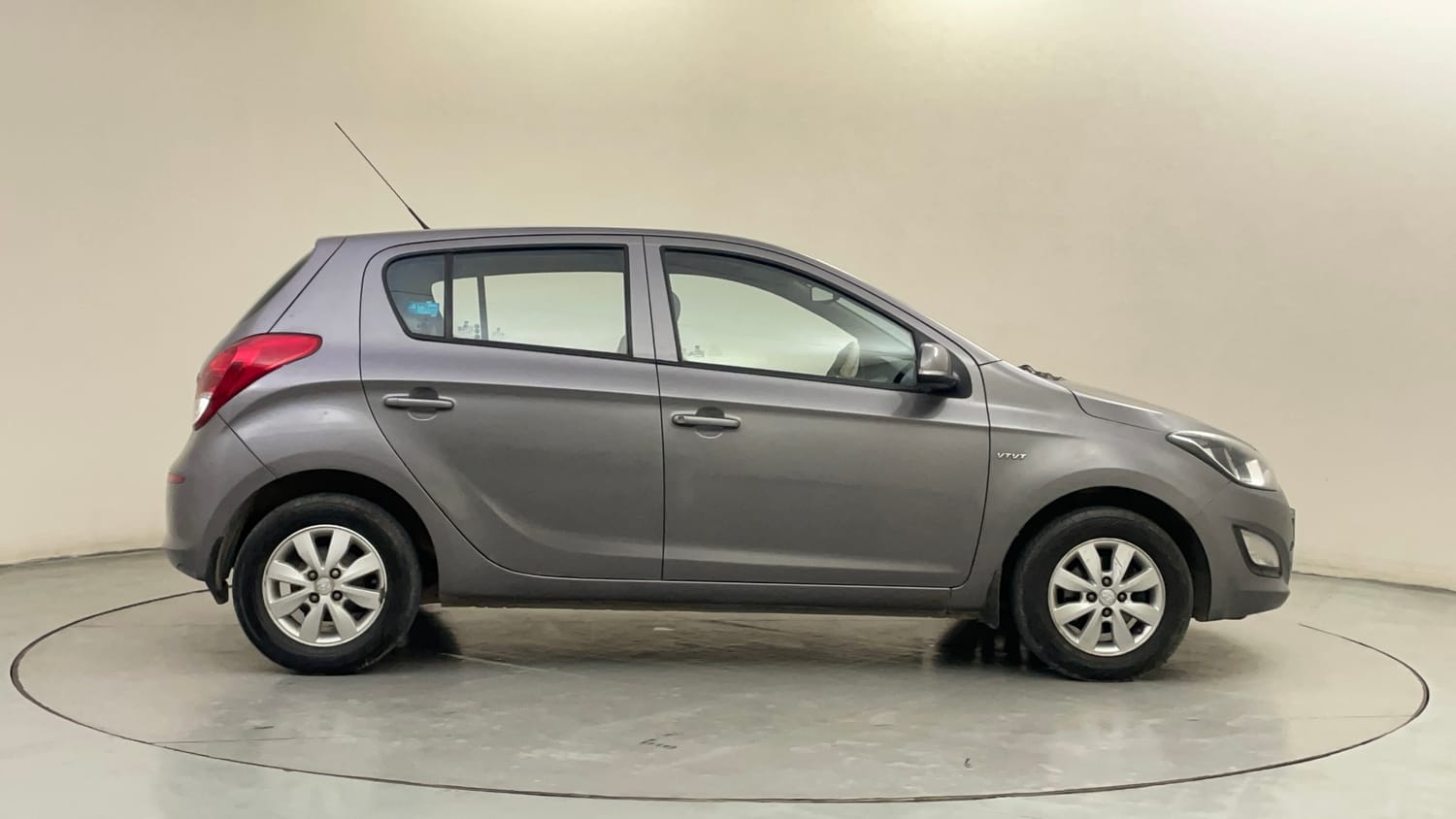 Used 2012 Hyundai i20 Sportz 1.2 Petrol Manual exterior RIGHT SIDE VIEW