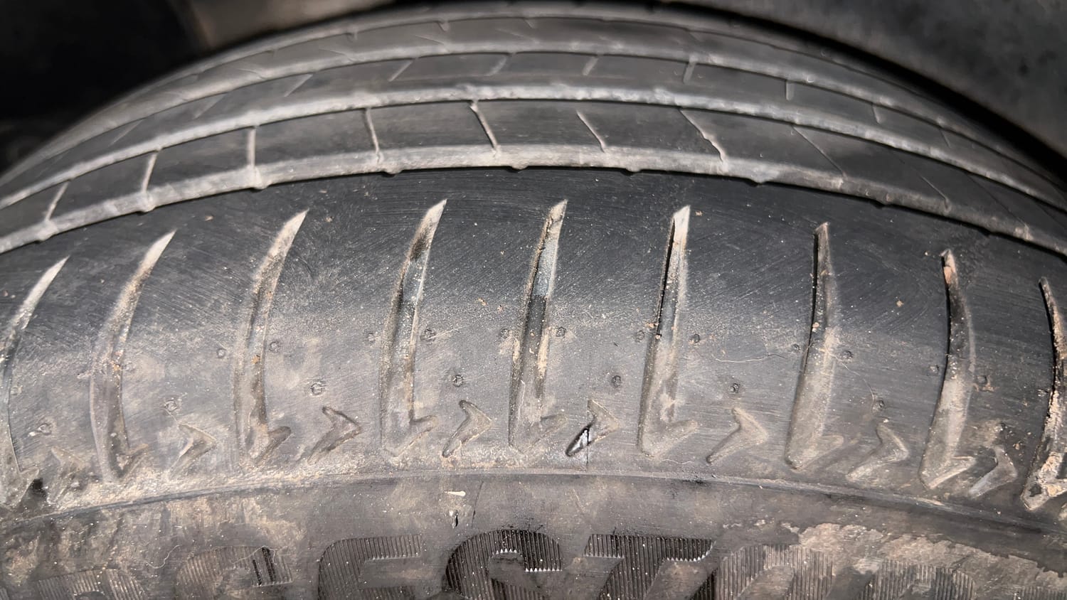 Used 2023 Hyundai Creta SX 1.5 Petrol Petrol Manual tyres RIGHT REAR TYRE TREAD VIEW