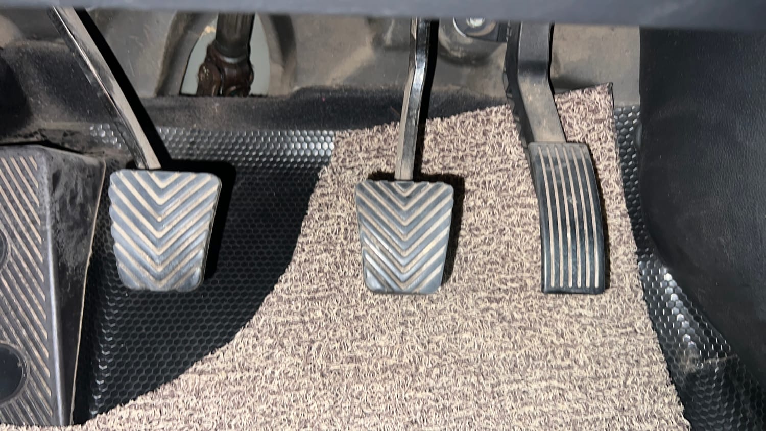Used 2016 Hyundai Elite i20 Sportz 1.2 Petrol Manual interior PEDALS VIEW