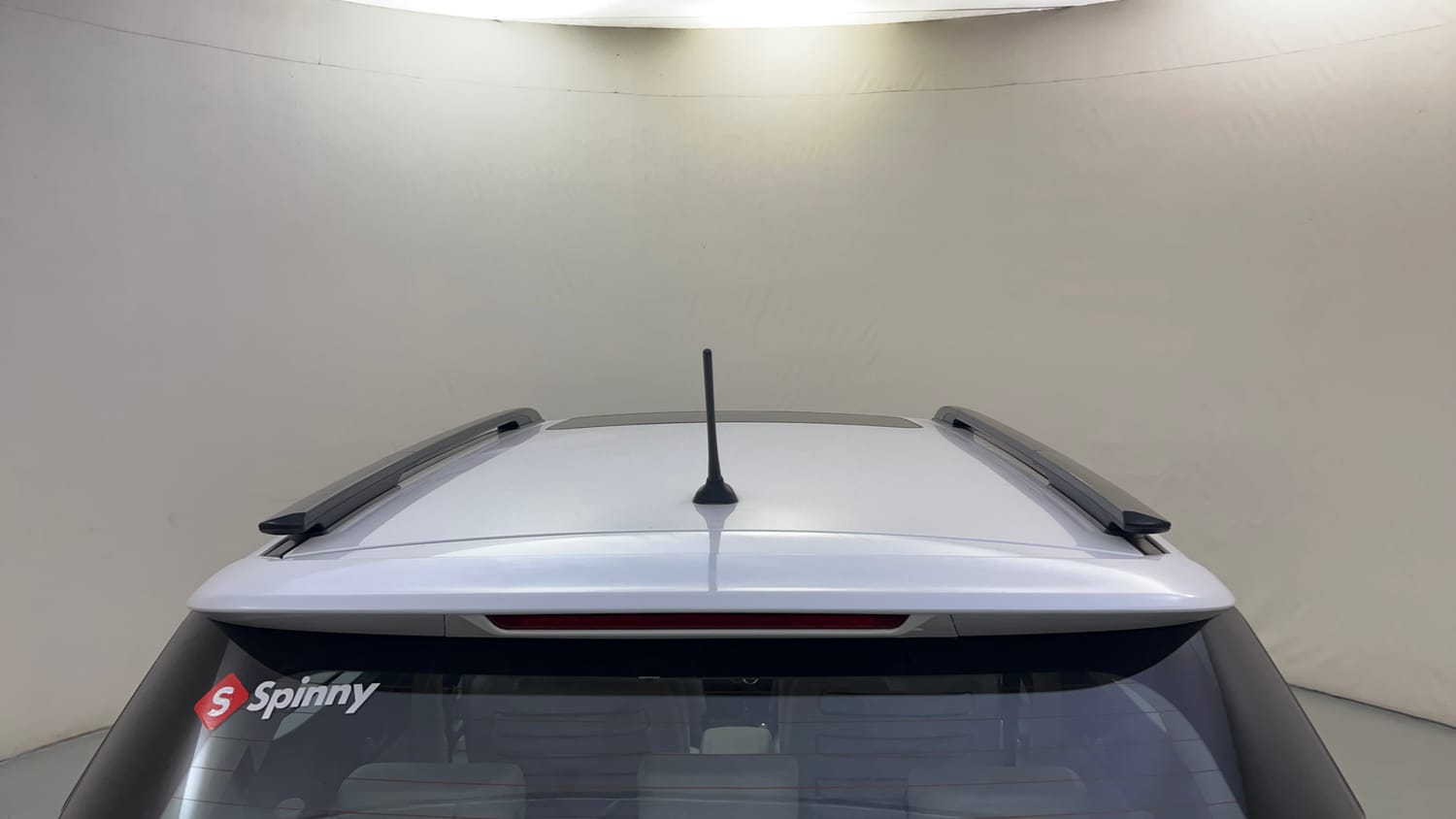 Used 2024 Mahindra XUV 300 W8 (O) 1.2 Petrol Petrol Manual exterior EXTERIOR ROOF VIEW
