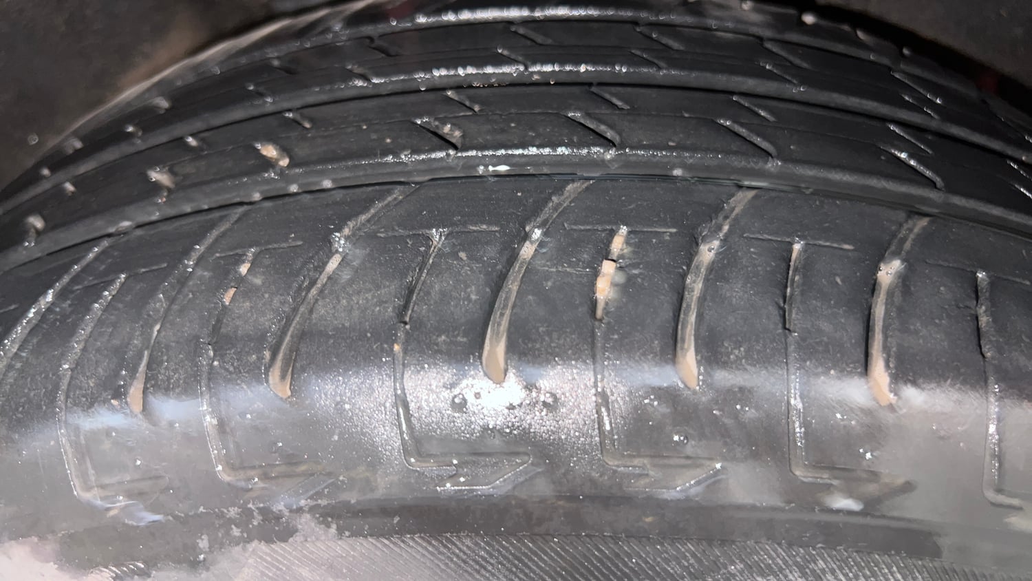 Used 2018 Ford EcoSport Titanium + 1.5L TDCi Diesel Manual tyres RIGHT REAR TYRE TREAD VIEW