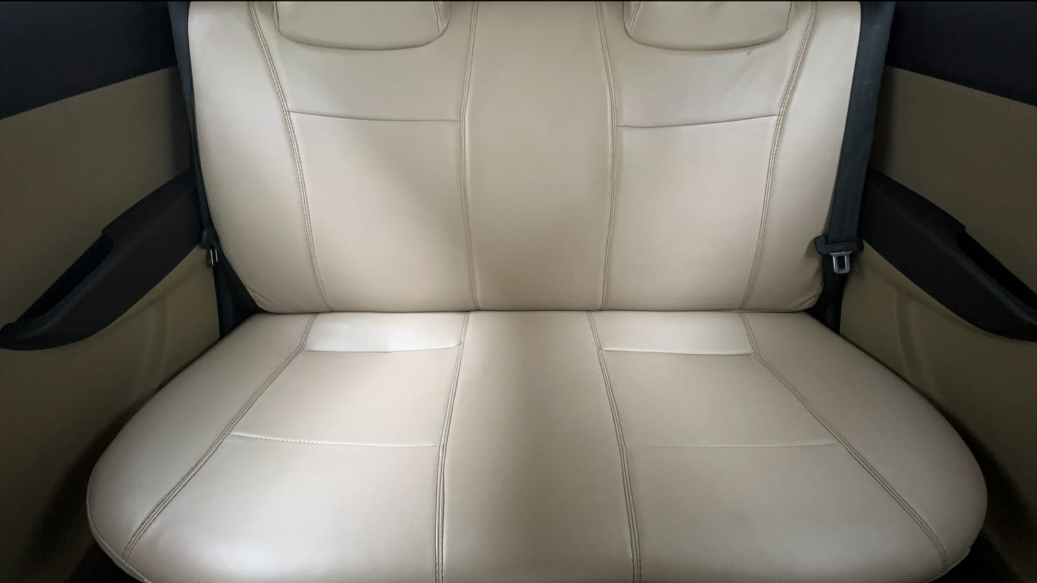 Used 2017 Hyundai Eon Era + Petrol Manual interior REAR SEAT CONDITION VIEW