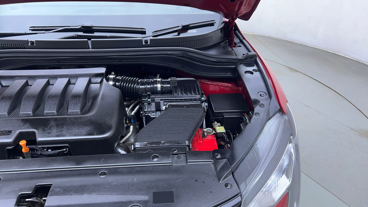 Used 2022 Mahindra XUV700 AX 5 Petrol AT 5 STR Petrol Automatic engine ENGINE LEFT SIDE VIEW