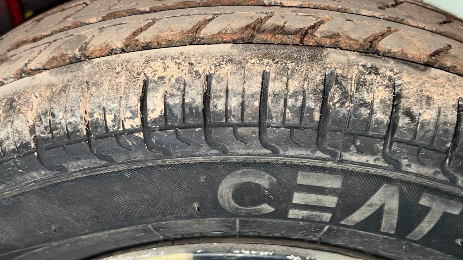 Used 2017 Maruti Suzuki Alto 800 LXi Petrol Manual tyres LEFT REAR TYRE TREAD VIEW
