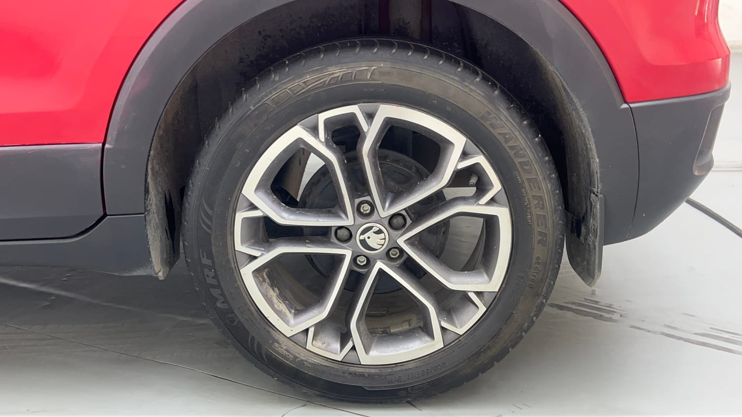 Used 2022 Skoda Kushaq Style 1.0L TSI AT Petrol Automatic tyres LEFT REAR TYRE RIM VIEW