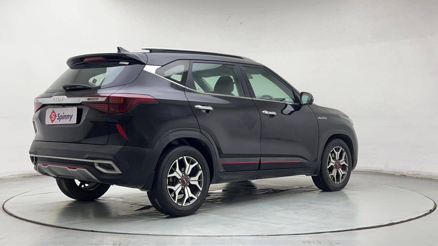 Used 2022 Kia Seltos GTX Plus 1.5 Diesel AT Diesel Automatic exterior RIGHT REAR CORNER VIEW