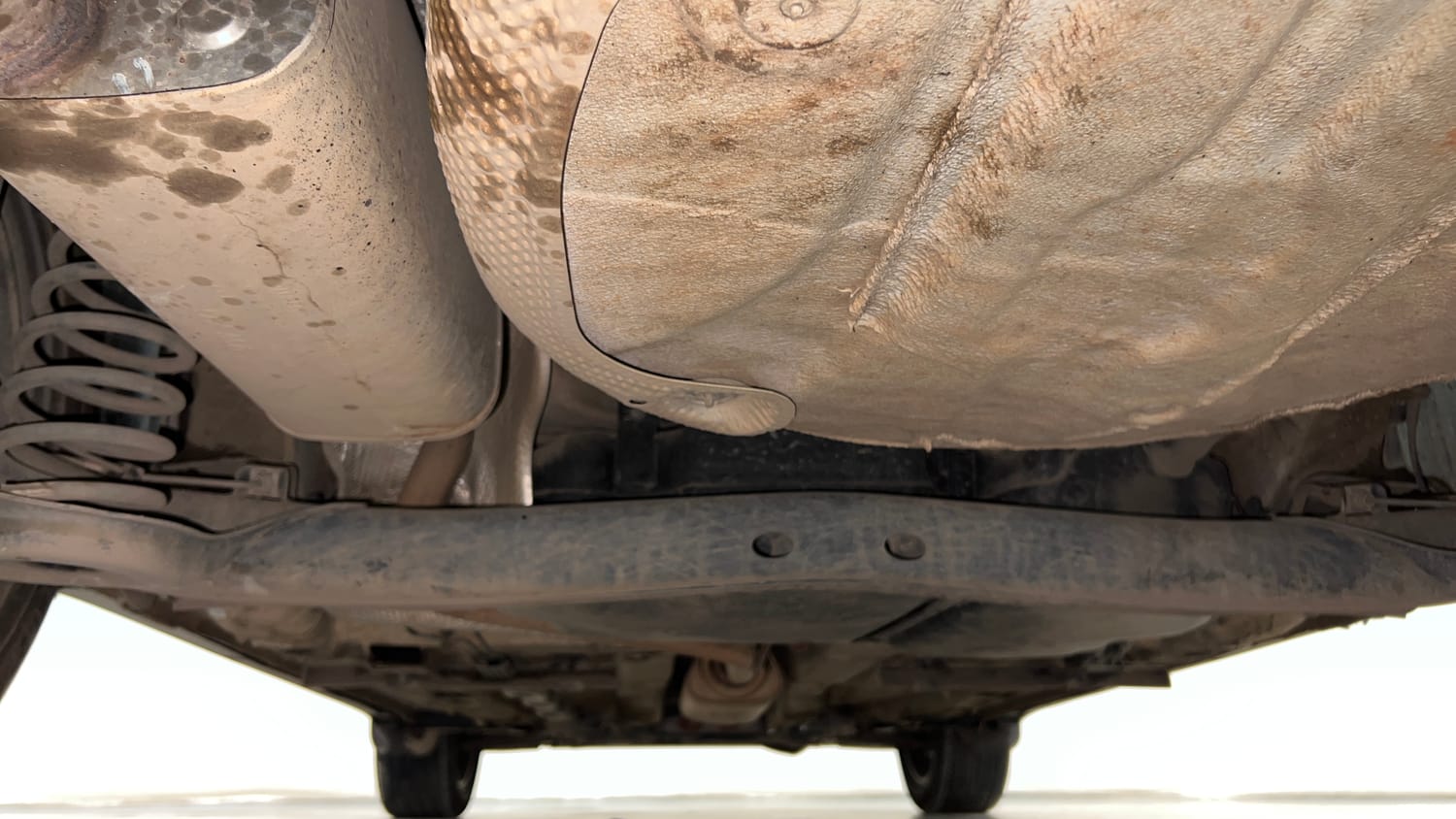 Used 2023 Volkswagen Taigun Topline 1.0 TSI AT Petrol Automatic extra REAR UNDERBODY VIEW (TAKEN FROM REAR)