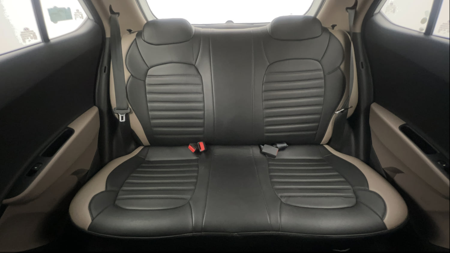 Used 2020 Hyundai Grand i10 Sportz 1.2 Kappa VTVT Petrol Manual interior REAR SEAT CONDITION VIEW