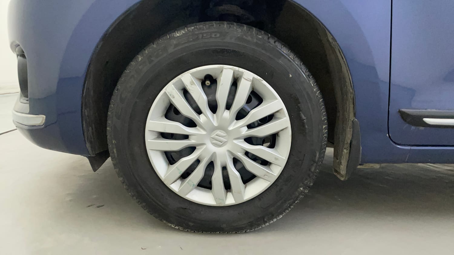 Used 2018 Maruti Suzuki Dzire VXi AMT Petrol Automatic tyres LEFT FRONT TYRE RIM VIEW