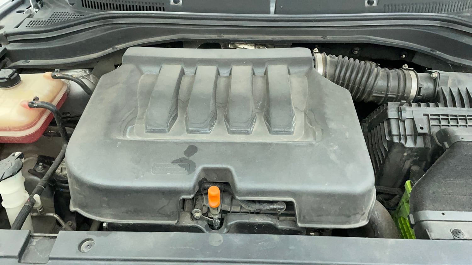 Used 2022 Mahindra XUV700 AX 5 Petrol AT 5 STR Petrol Automatic engine ENGINE RIGHT SIDE VIEW
