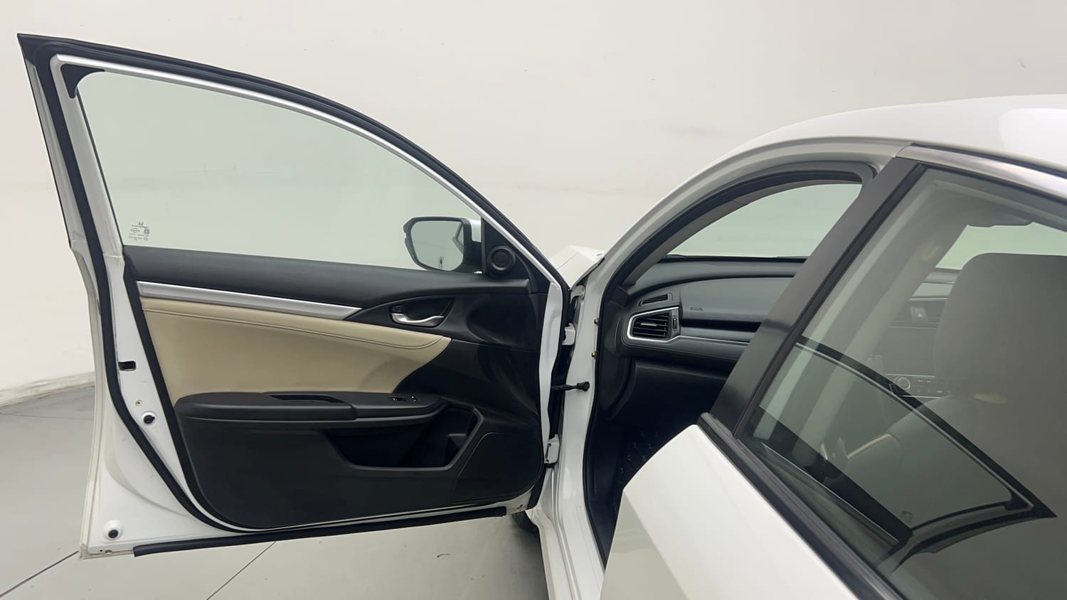 Used 2019 Honda Civic VX CVT Petrol Petrol Automatic interior LEFT FRONT DOOR OPEN VIEW