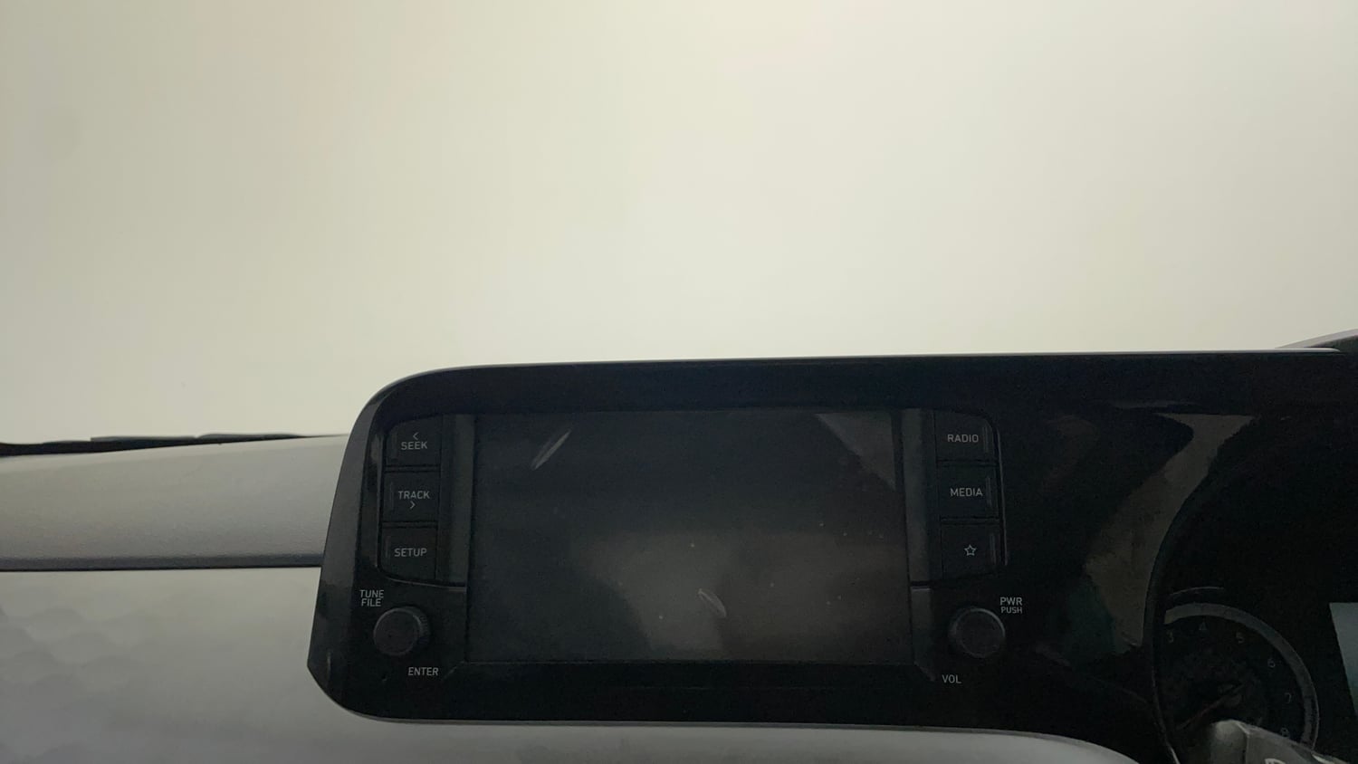 Used 2023 Hyundai Grand i10 Nios Sportz 1.2 Kappa VTVT Petrol Manual top_features Integrated (in-dash) music system