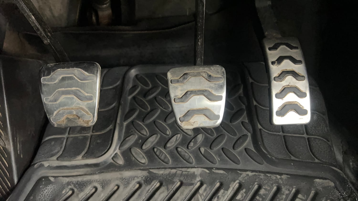 Used 2016 Hyundai i20 Active 1.2 SX Petrol Manual interior PEDALS VIEW
