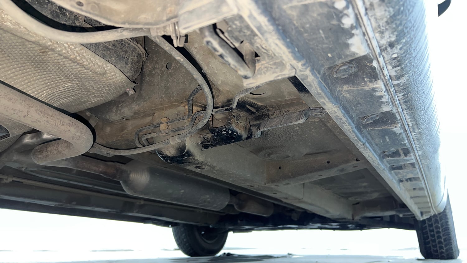 Used 2015 Maruti Suzuki Swift VXi Petrol Manual extra REAR RIGHT UNDERBODY VIEW