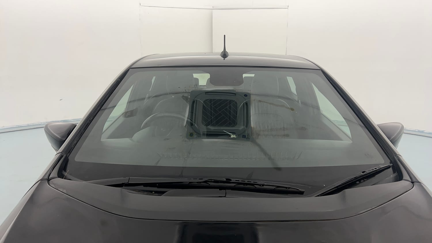 Used 2022 Tata Altroz XZ Plus Diesel Dark Edition Diesel Manual exterior FRONT WINDSHIELD VIEW