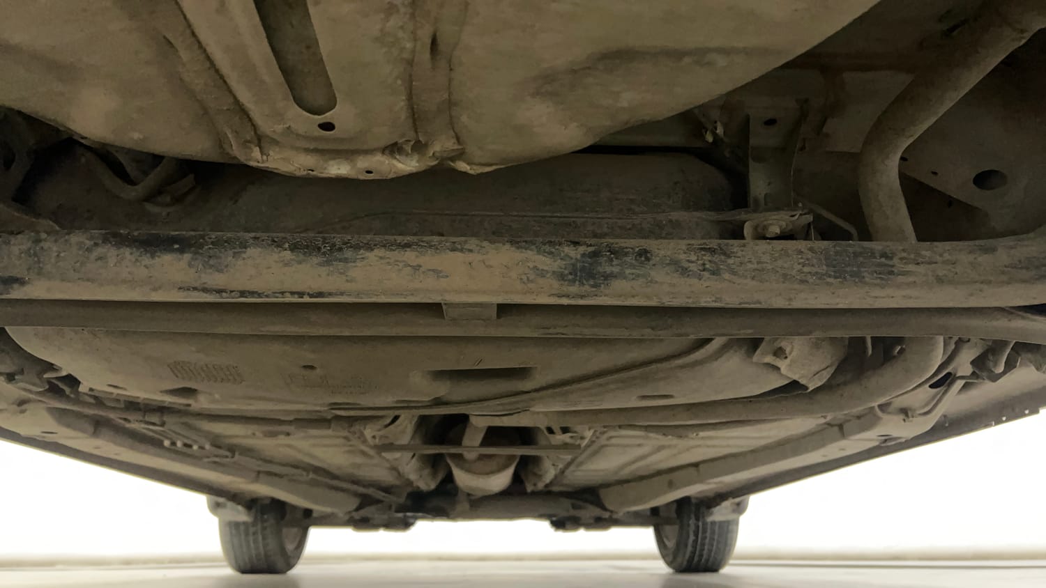 Used 2020 Maruti Suzuki Baleno Zeta Petrol Manual extra REAR UNDERBODY VIEW (TAKEN FROM REAR)