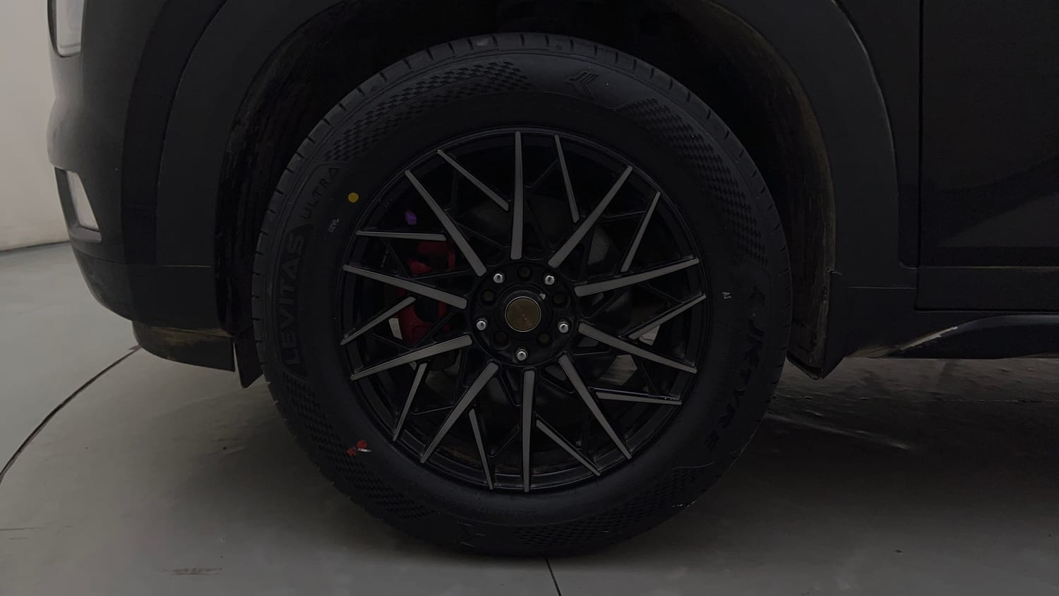 Used 2023 Hyundai Creta SX 1.5 Petrol Petrol Manual tyres LEFT FRONT TYRE RIM VIEW