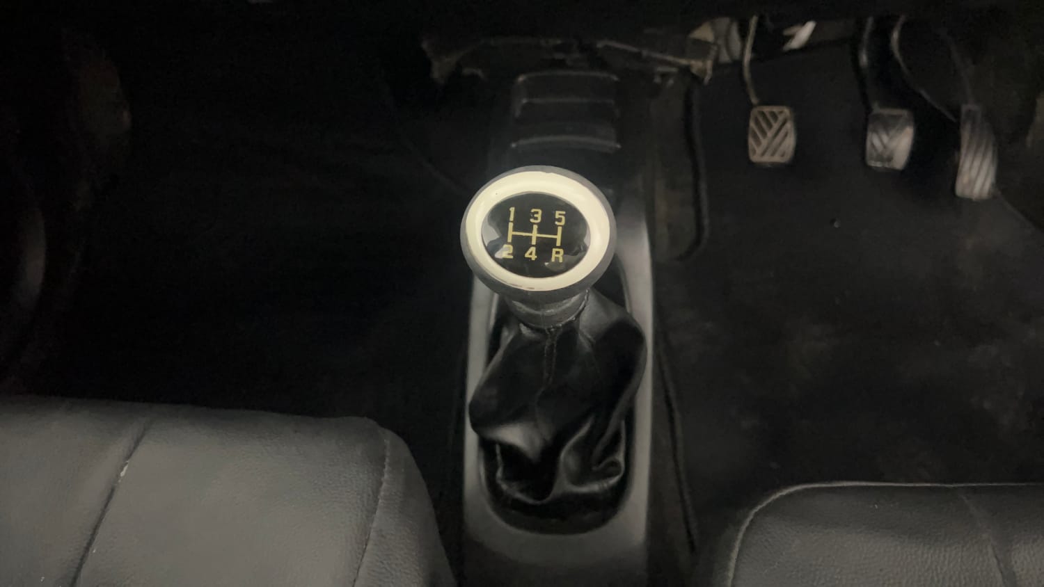 Used 2014 Maruti Suzuki Wagon R LXI Petrol Manual interior GEAR  KNOB VIEW