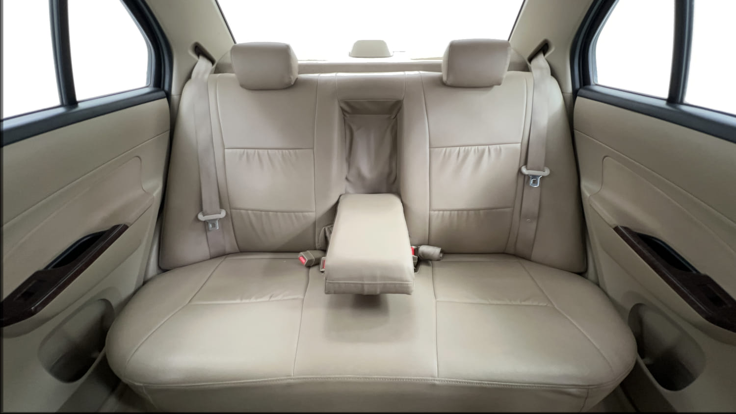 Used 2015 Maruti Suzuki Swift Dzire VXI Petrol Manual interior REAR SEAT CONDITION VIEW