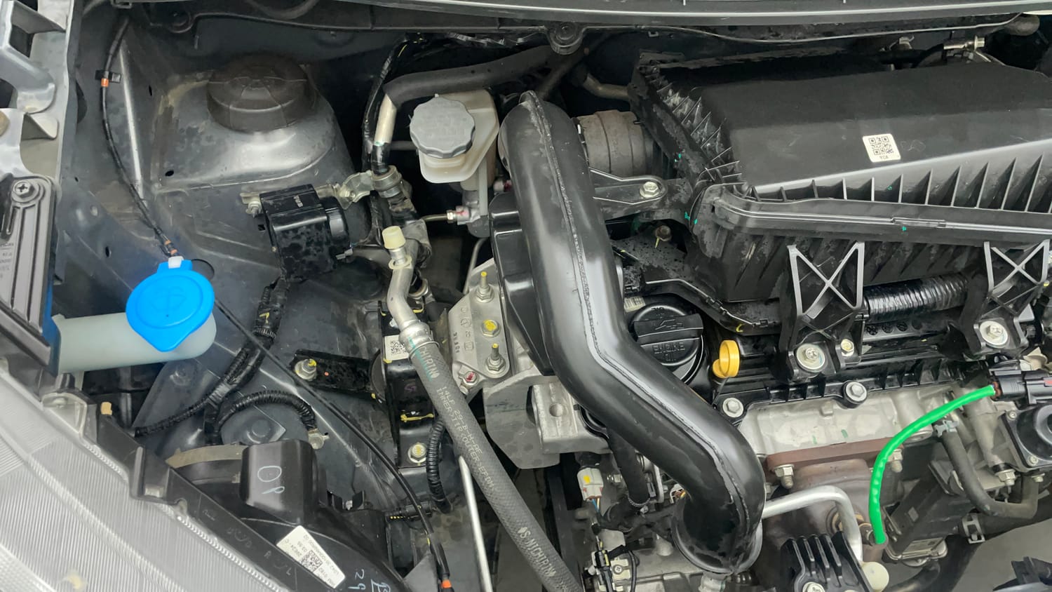 Used 2024 Maruti Suzuki Wagon R VXI 1.0 AGS Petrol Automatic engine ENGINE RIGHT SIDE VIEW