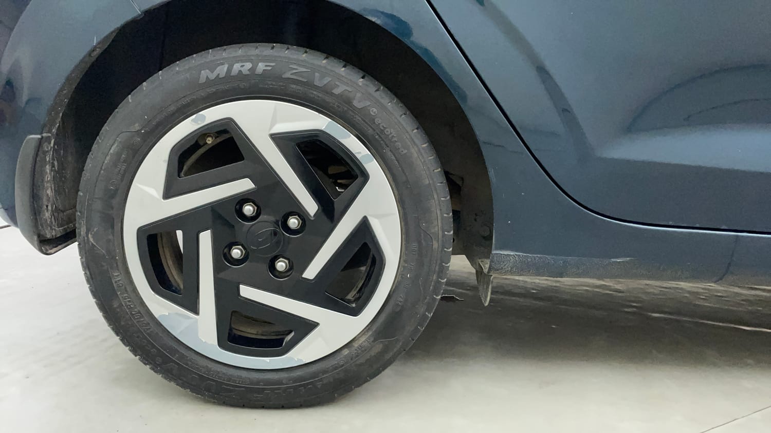 Used 2023 Hyundai Grand i10 Nios Sportz 1.2 Kappa VTVT Petrol Manual tyres RIGHT REAR TYRE RIM VIEW