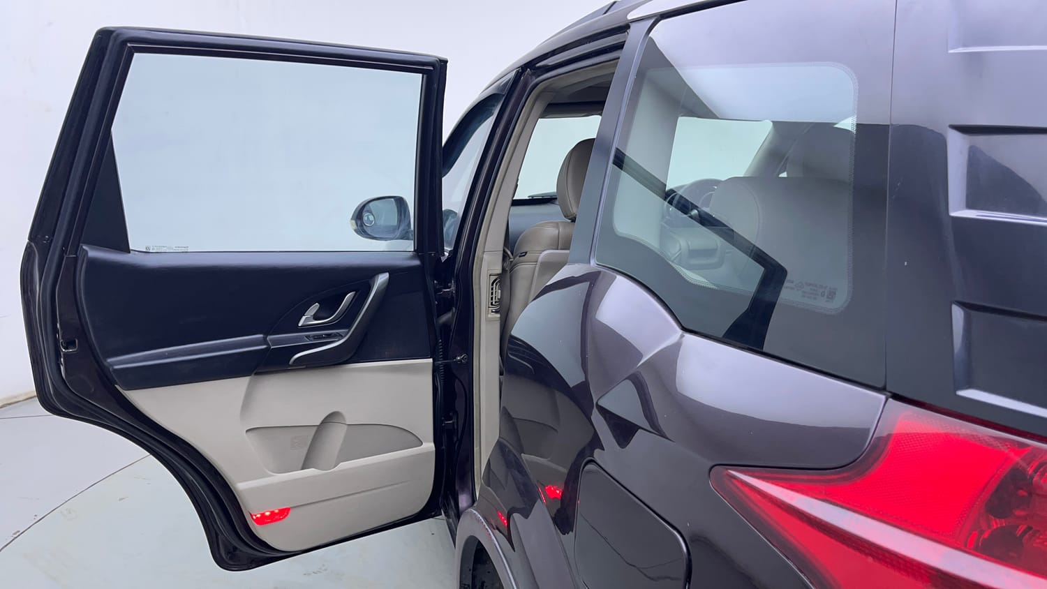 Used 2016 Mahindra XUV500 W10 AT Diesel Automatic interior LEFT REAR DOOR OPEN VIEW