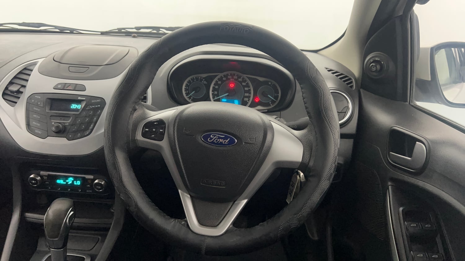Used 2016 Ford Figo Titanium 1.5 Ti-VCT AT Petrol Automatic interior STEERING VIEW