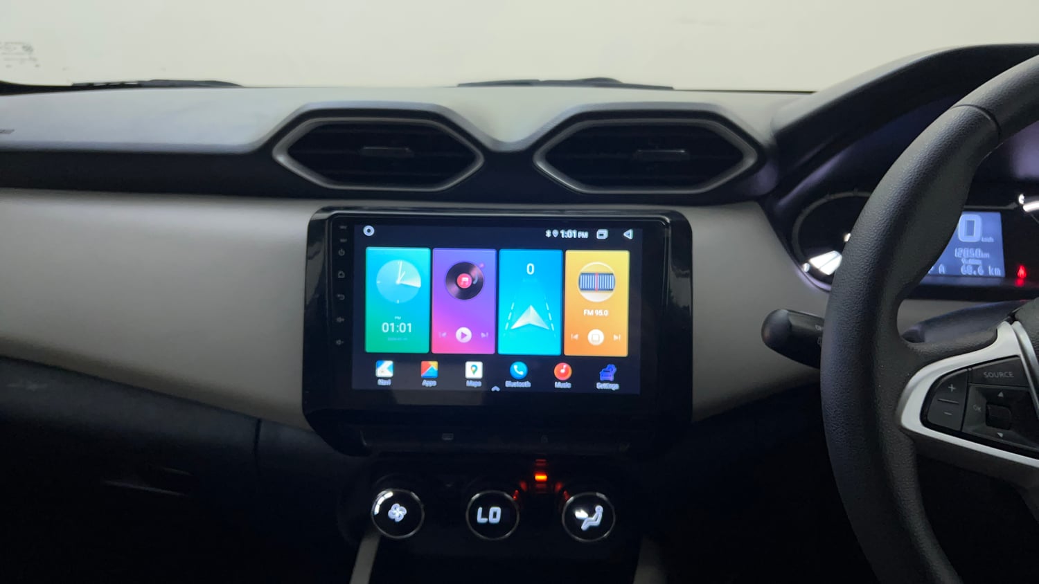 Used 2024 Nissan Magnite XL AMT Petrol Automatic top_features Integrated (in-dash) music system