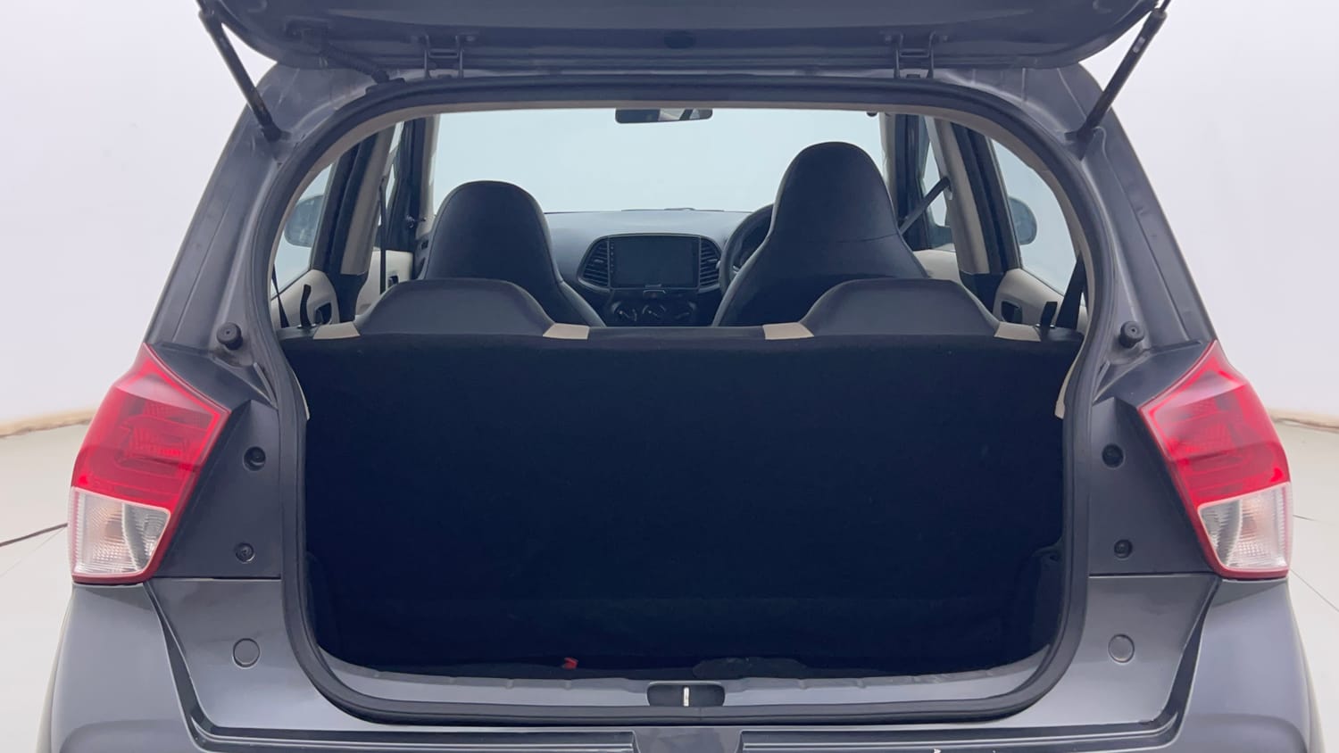 Used 2020 Hyundai Santro Era Executive Petrol Manual interior DICKY INSIDE VIEW
