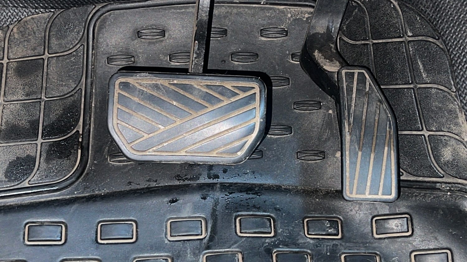 Used 2017 Maruti Suzuki Celerio ZXI (O) AMT Petrol Automatic interior PEDALS VIEW