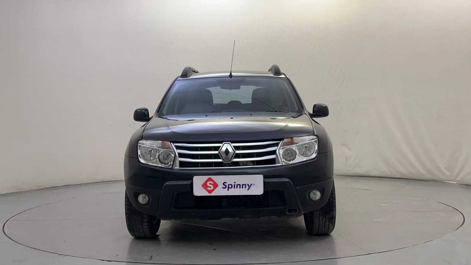 Used 2015 Renault Duster RxL Petrol Petrol Manual exterior FRONT VIEW