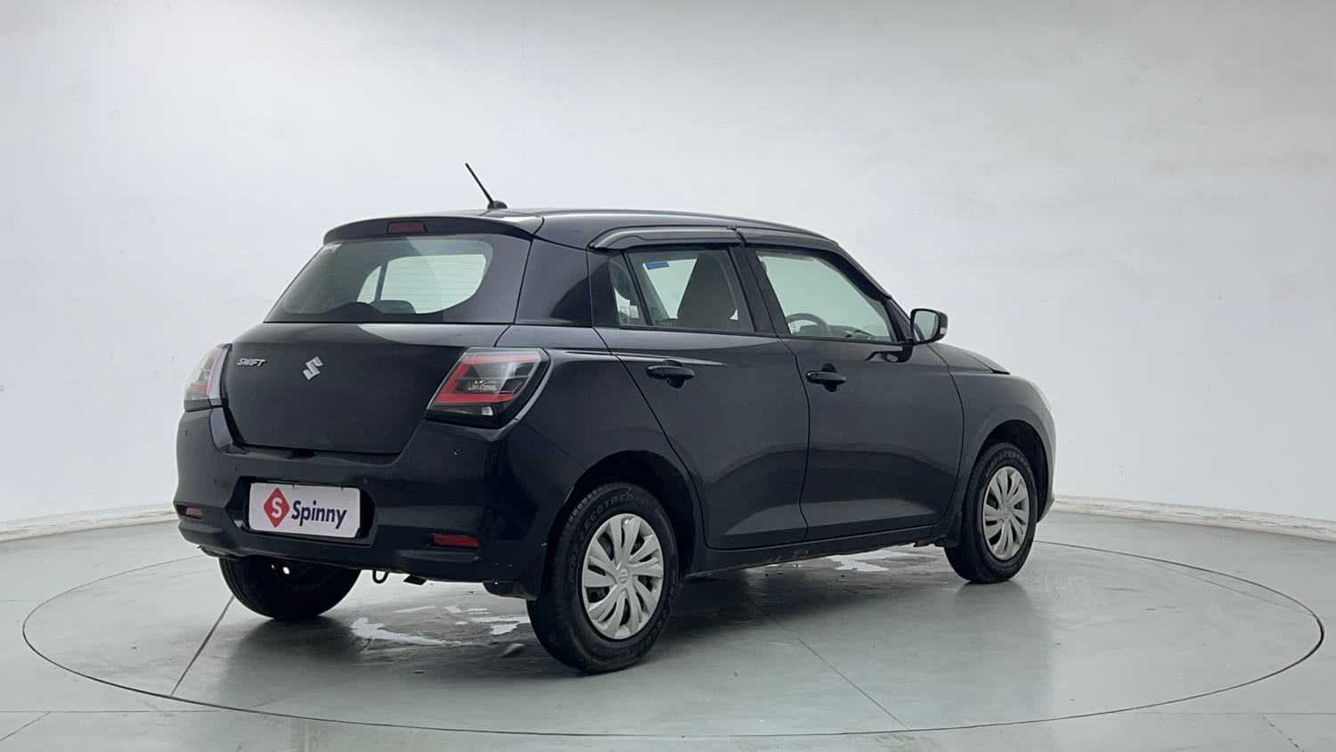 Used 2025 Maruti Suzuki Swift VXi AMT Petrol Automatic exterior RIGHT REAR CORNER VIEW