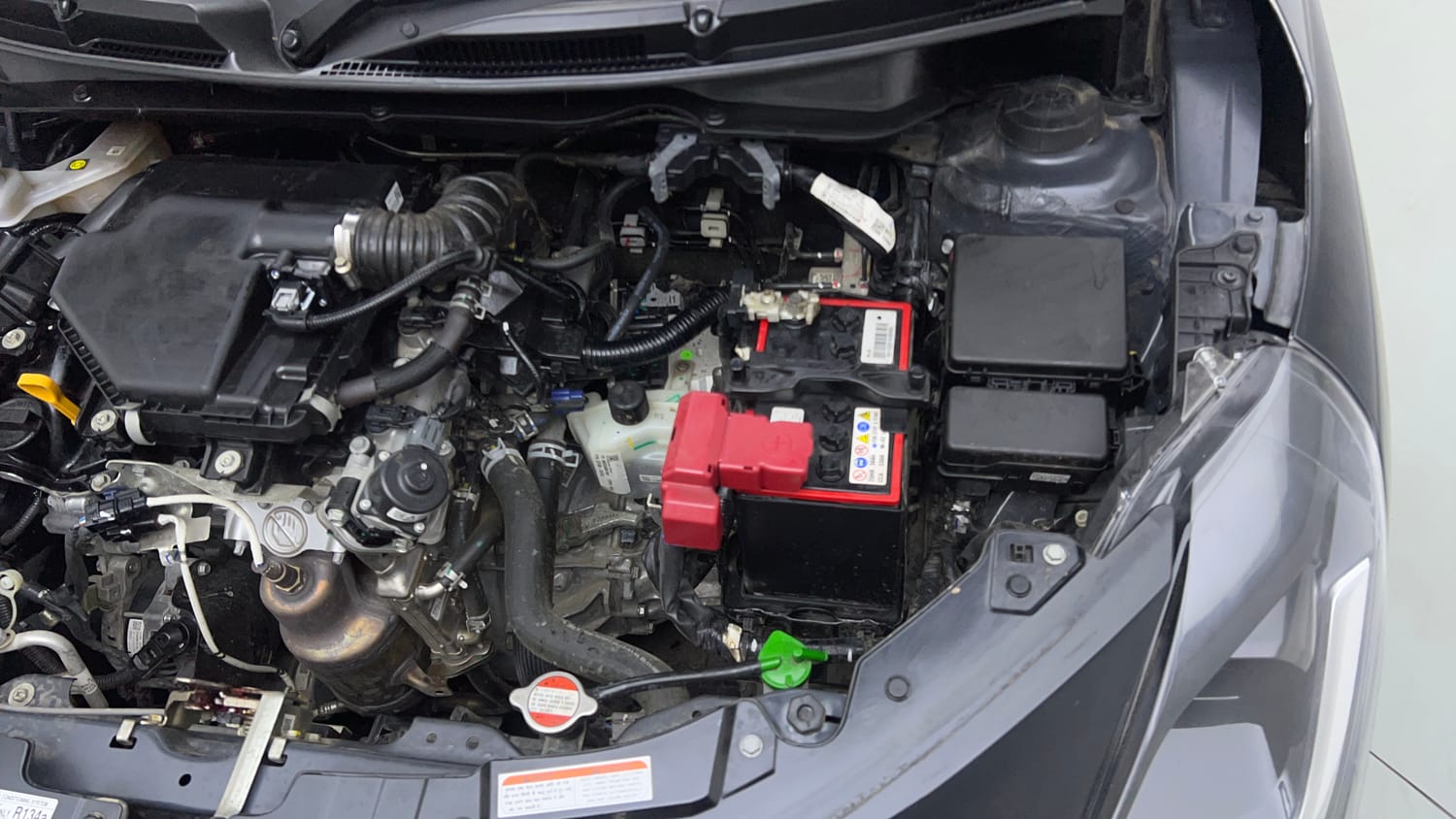 Used 2025 Maruti Suzuki Swift VXi AMT Petrol Automatic engine ENGINE LEFT SIDE VIEW