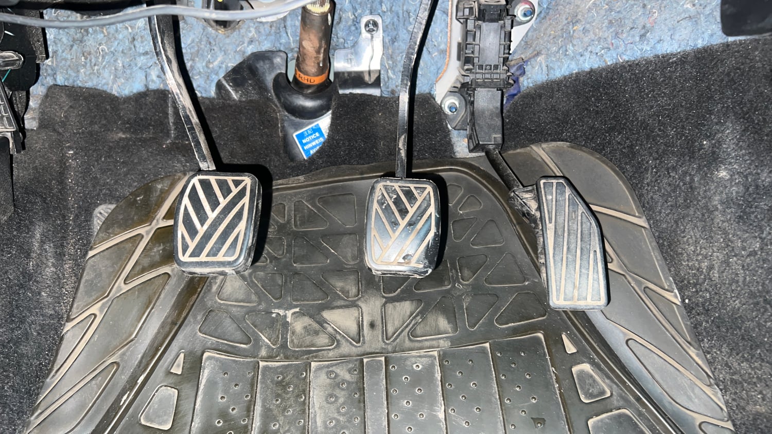 Used 2018 Maruti Suzuki Baleno Alpha Petrol+CNG (Outside Fitted) Cng Manual interior PEDALS VIEW